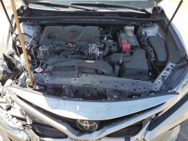 2018 Toyota Camry L VIN: 4T1B11HK2JU581654 Lot: 55495894