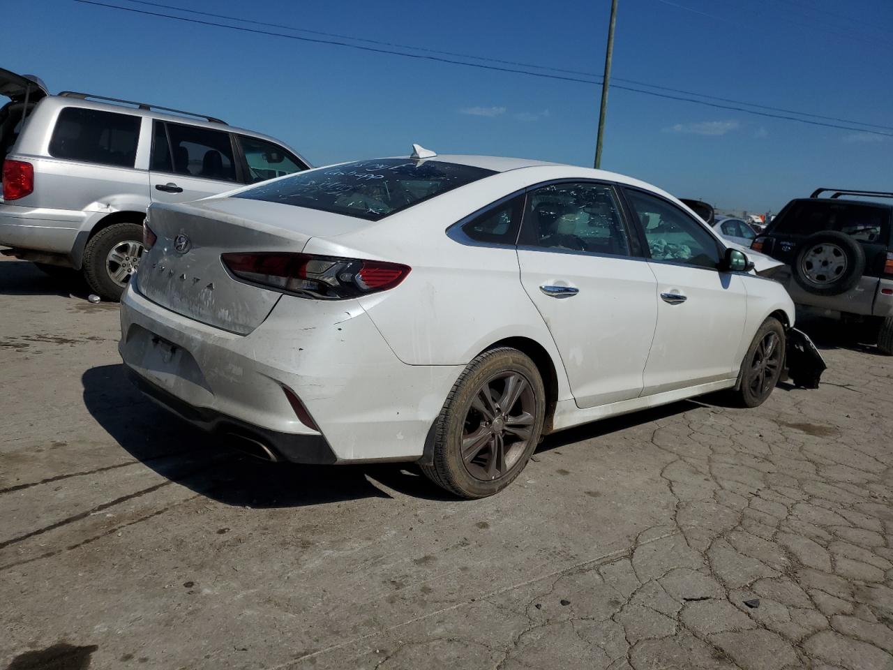 2018 Hyundai Sonata Sport vin: 5NPE34AF7JH615897