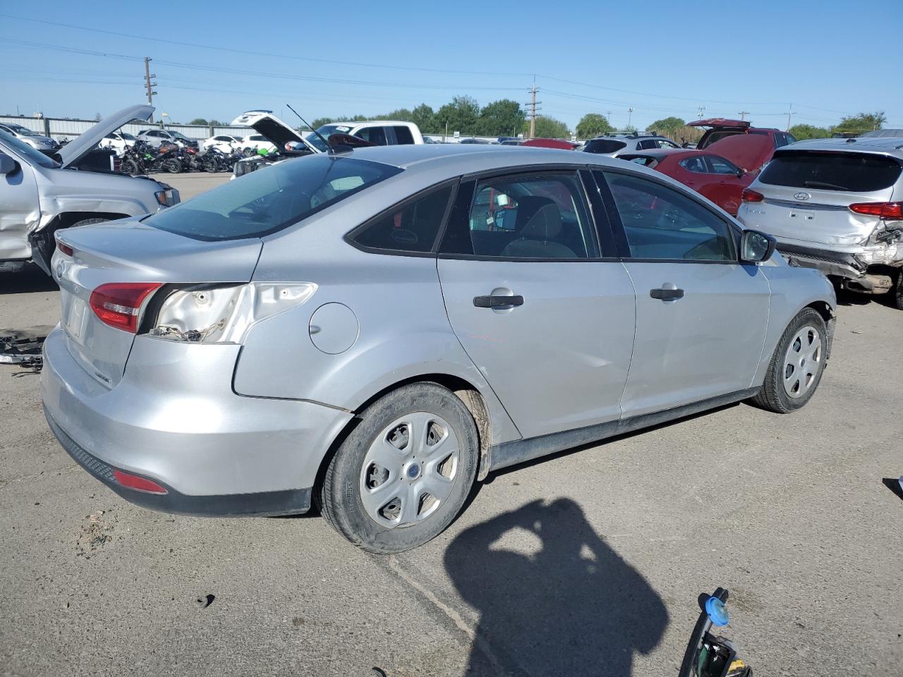 1FADP3E29GL361833 2016 Ford Focus S