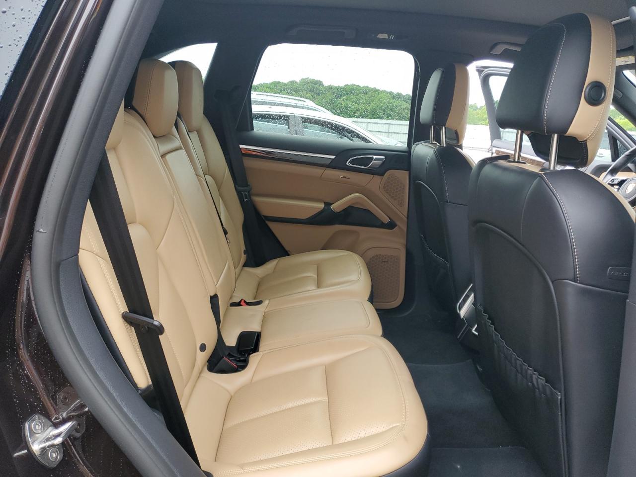 WP1AA2A22JKA07114 2018 Porsche Cayenne