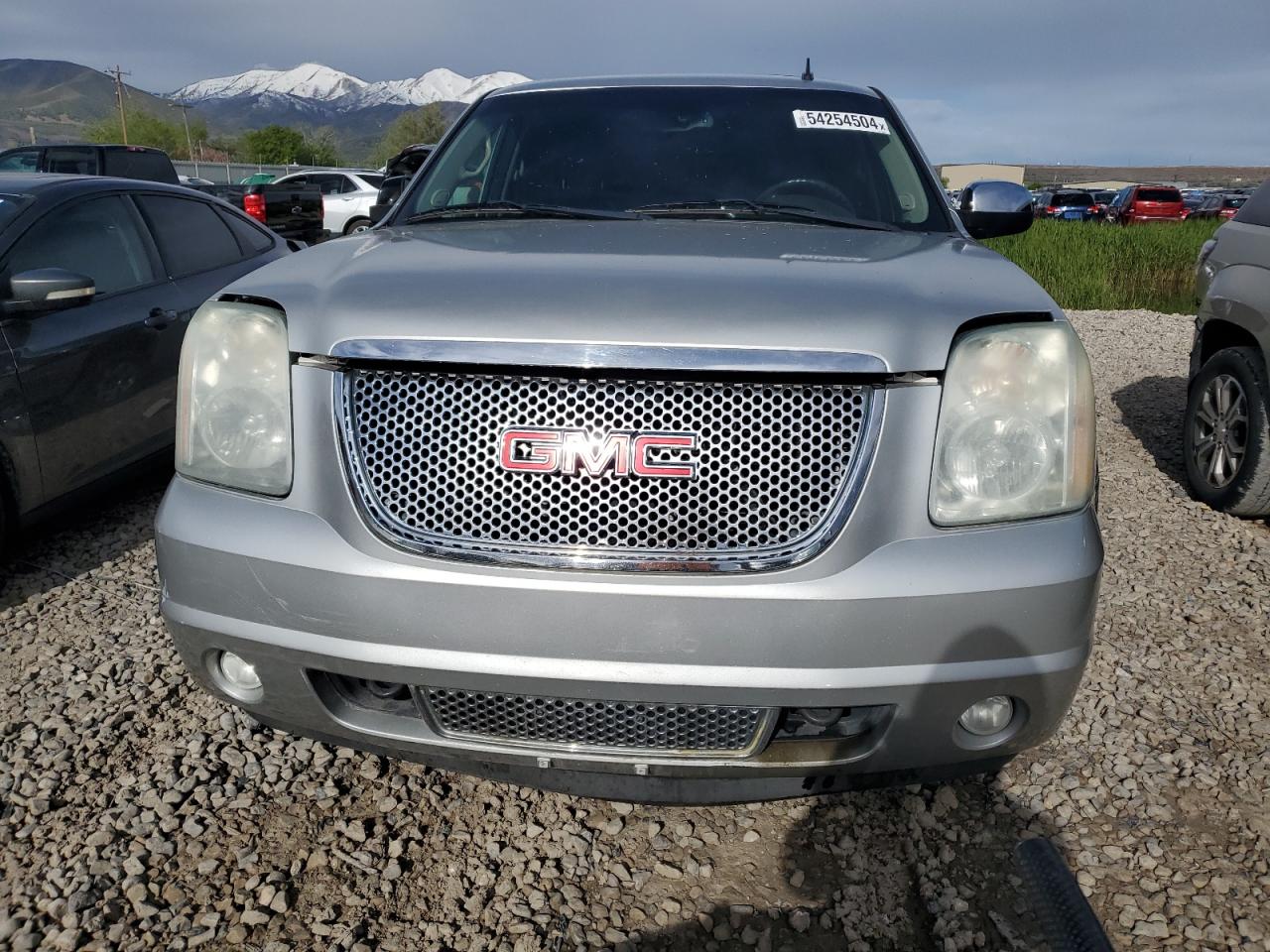 1GKS2EEFXBR238485 2011 GMC Yukon Denali