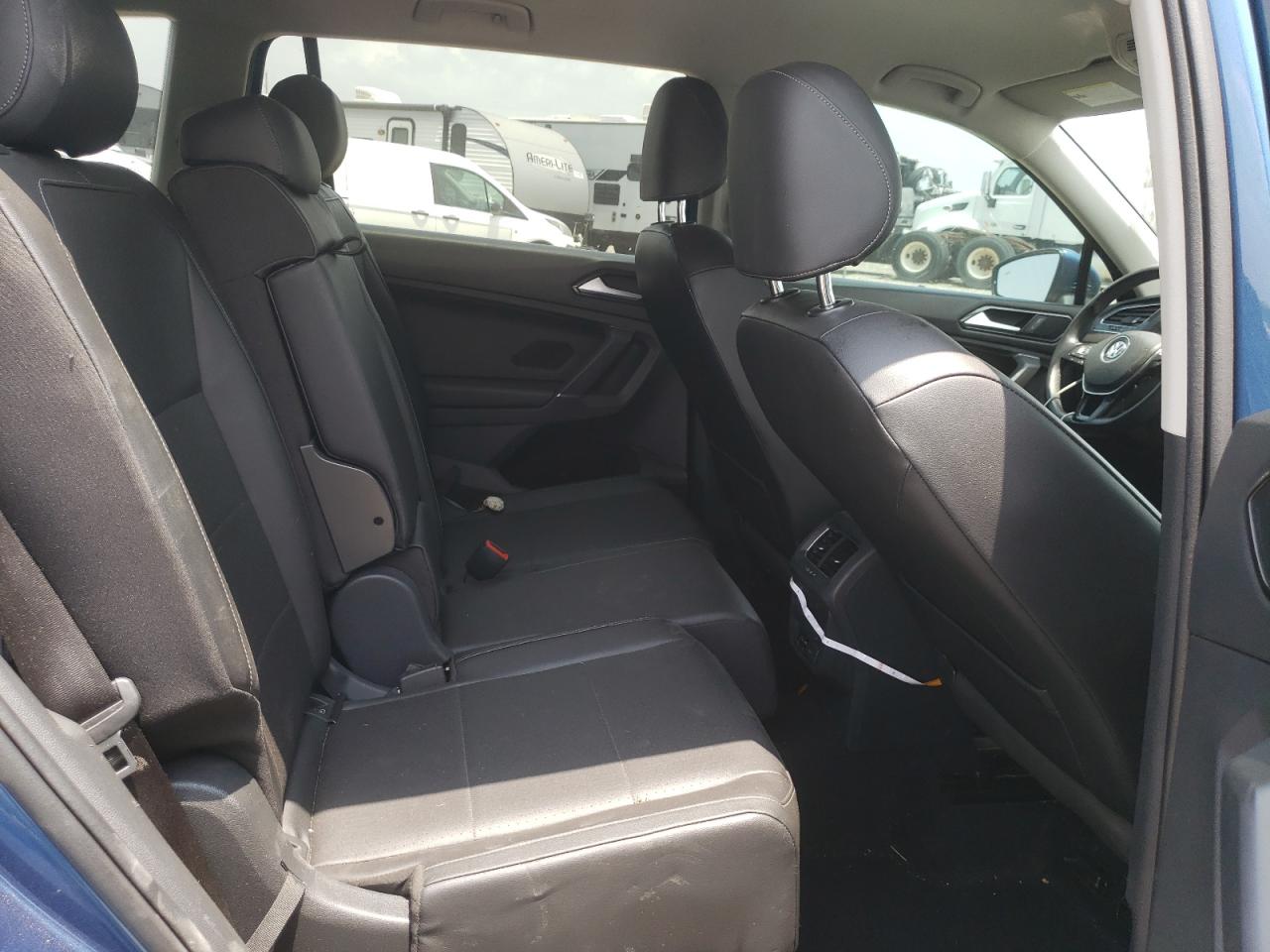 3VV3B7AX5JM038626 2018 Volkswagen Tiguan Se