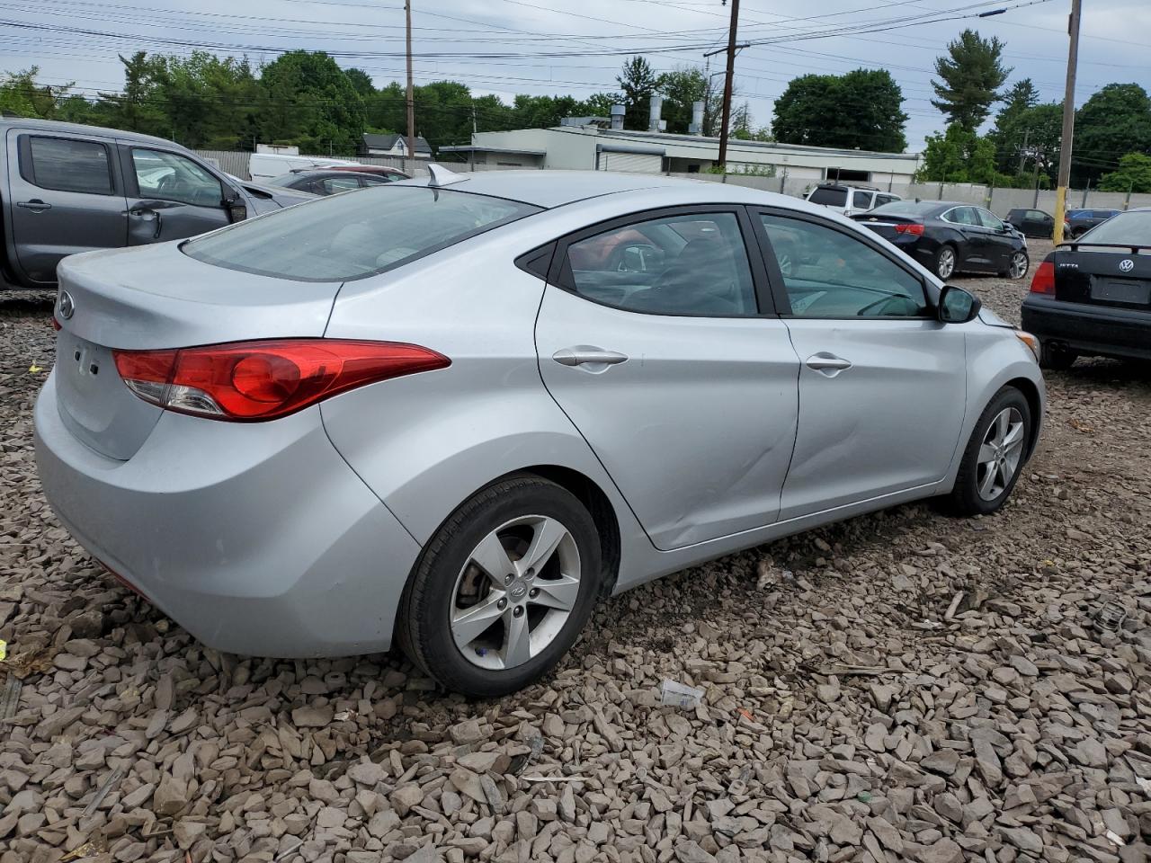 5NPDH4AE5DH380988 2013 Hyundai Elantra Gls