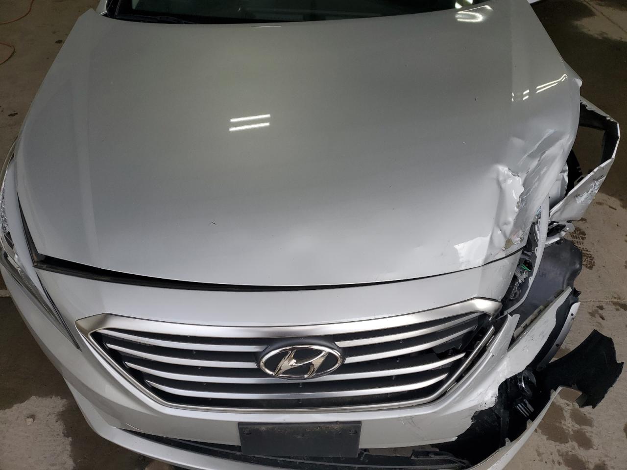 5NPE24AF1FH035796 2015 Hyundai Sonata Se