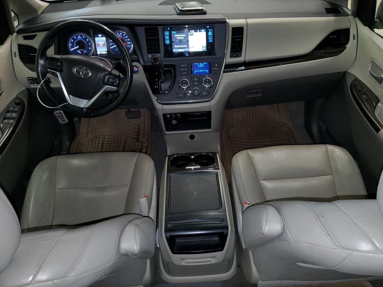 5TDYK3DC3FS573919 2015 Toyota Sienna Xle