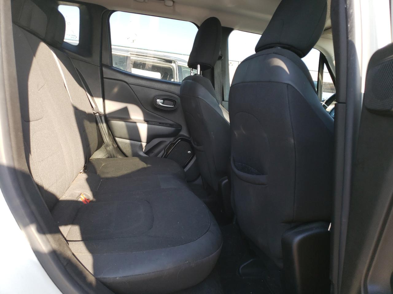 ZACCJABB0HPG01302 2017 Jeep Renegade Latitude