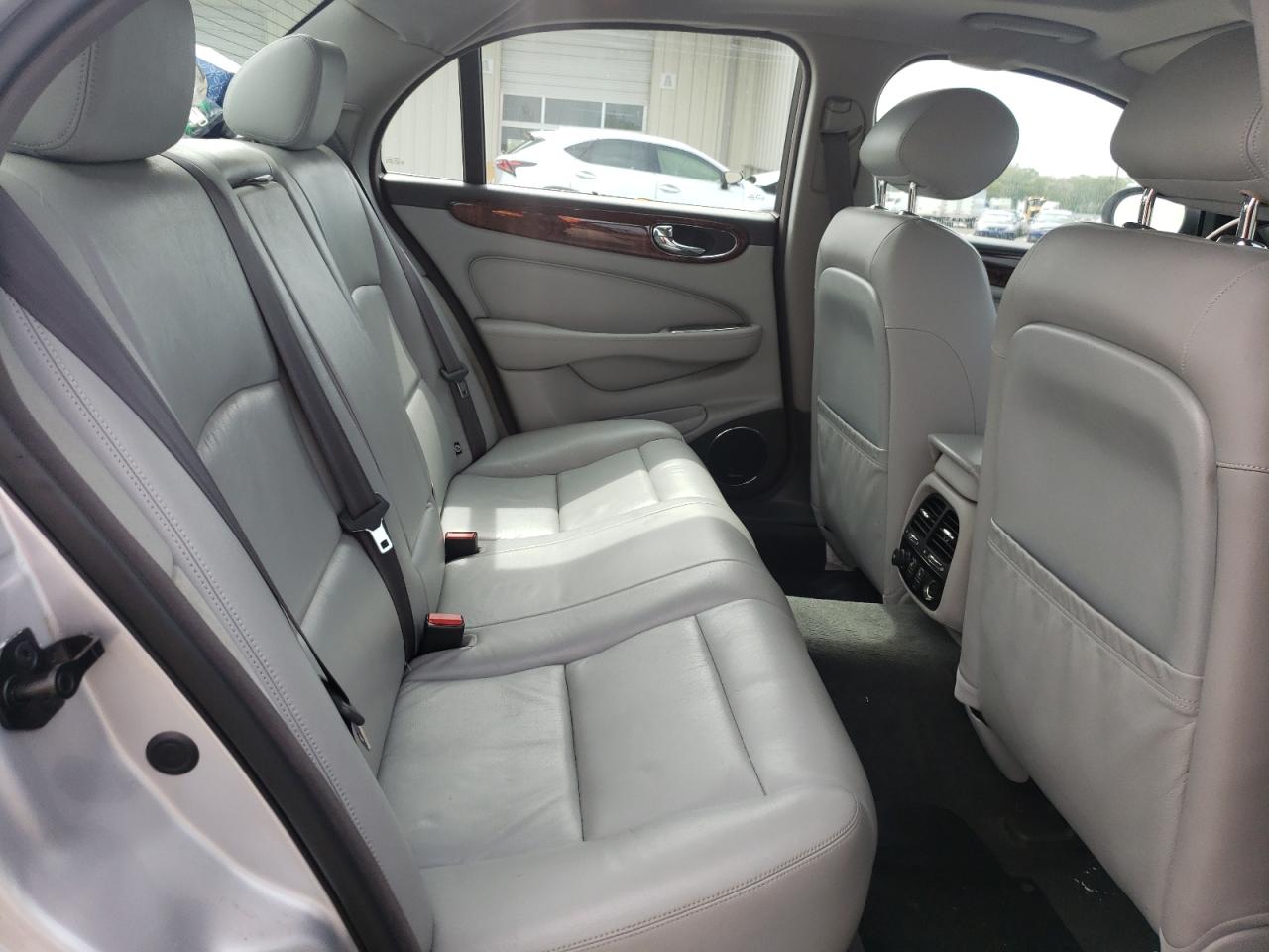 SAJWA73B44TG14118 2004 Jaguar Xjr S