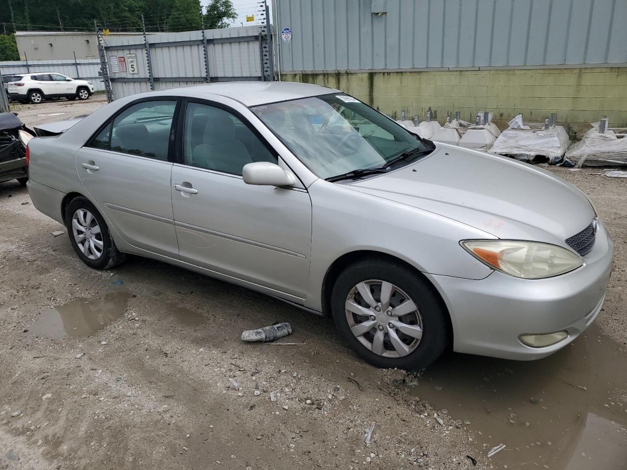 4T1BE30K24U824881 2004 Toyota Camry Le