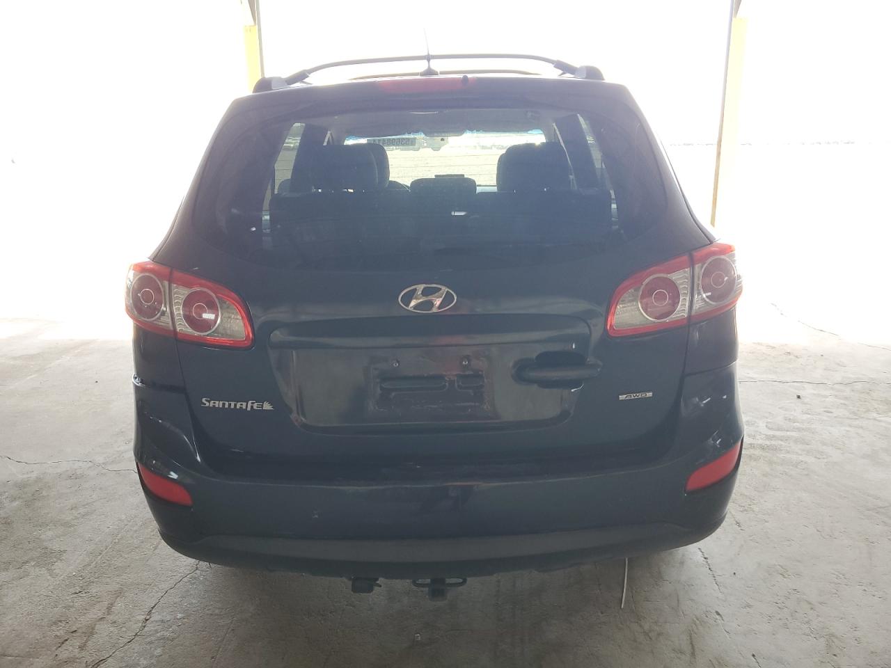 2012 Hyundai Santa Fe Gls vin: 5XYZGDAB2CG120603