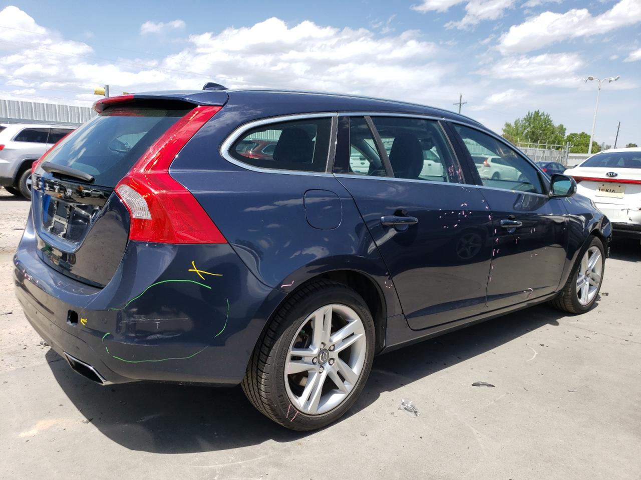 YV140MEK5F1226986 2015 Volvo V60 Premier