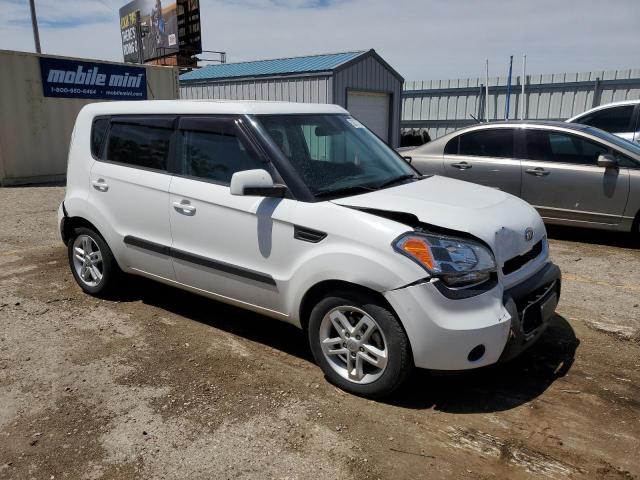 2011 Kia Soul + VIN: KNDJT2A22B7708431 Lot: 53673704