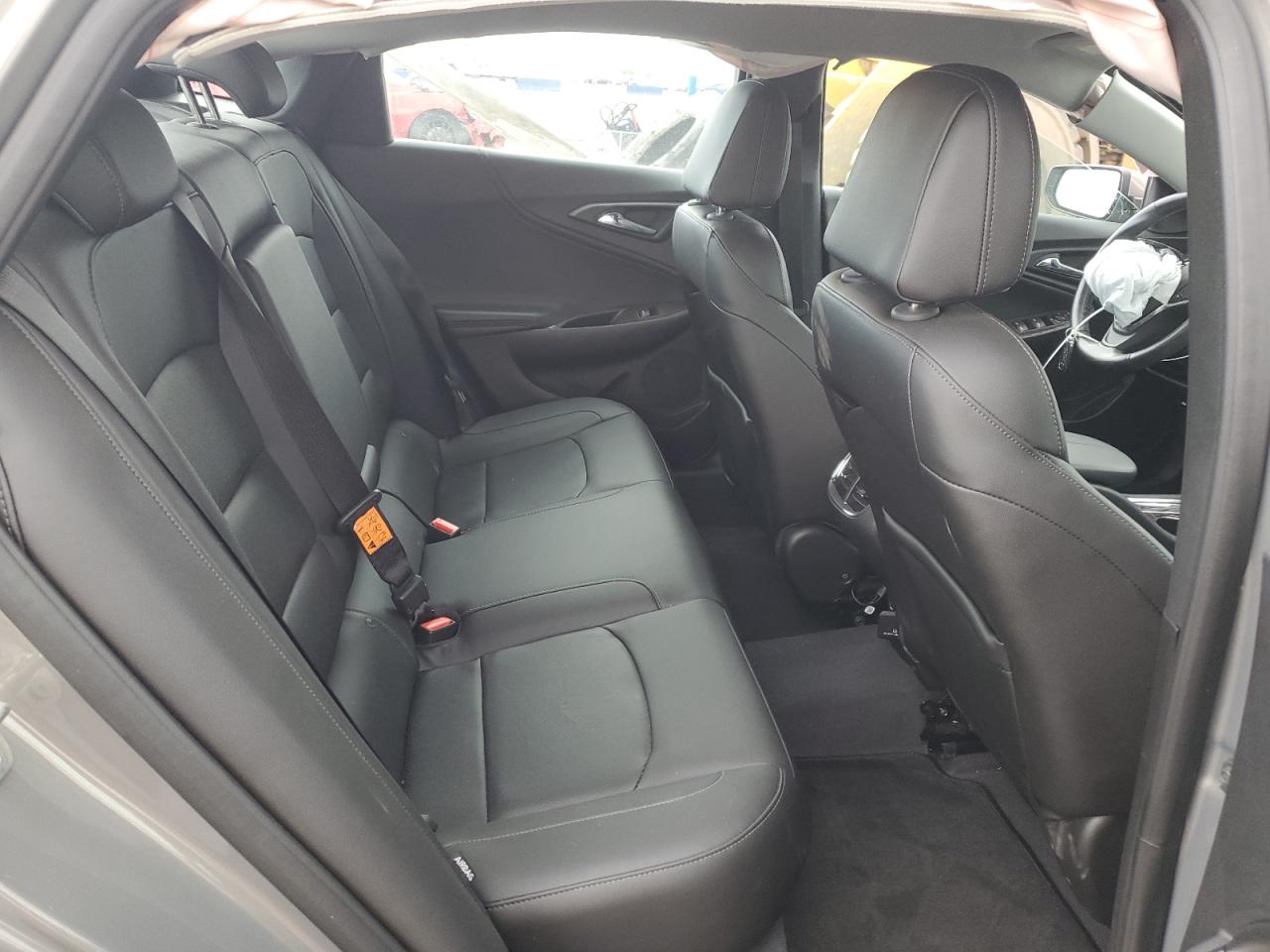 1G1ZE5SXXJF211021 2018 Chevrolet Malibu Premier