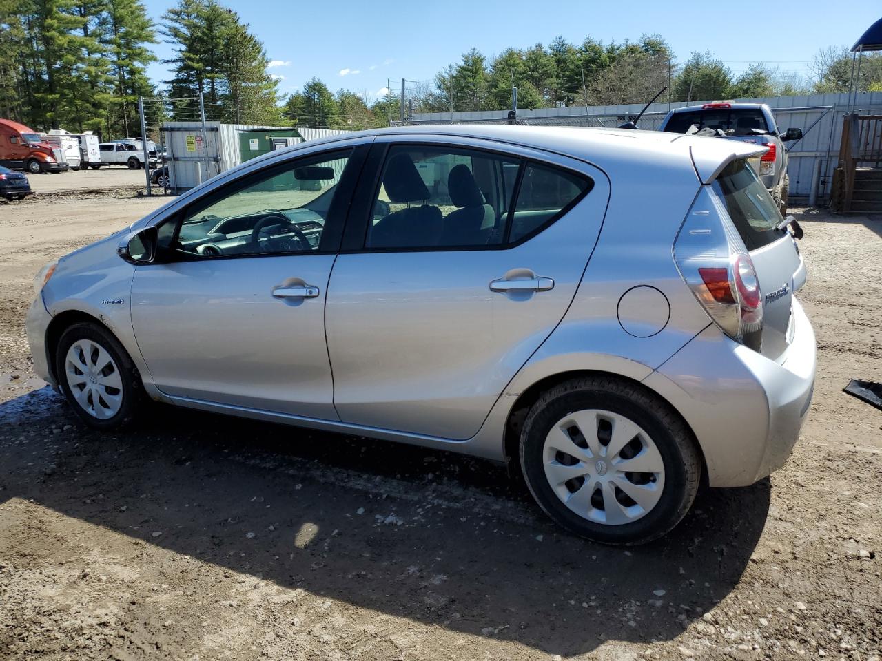 JTDKDTB32E1071501 2014 Toyota Prius C