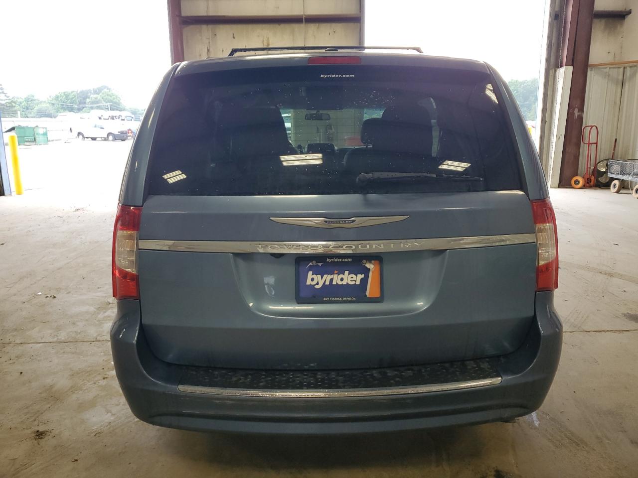 2A4RR5DG9BR775613 2011 Chrysler Town & Country Touring