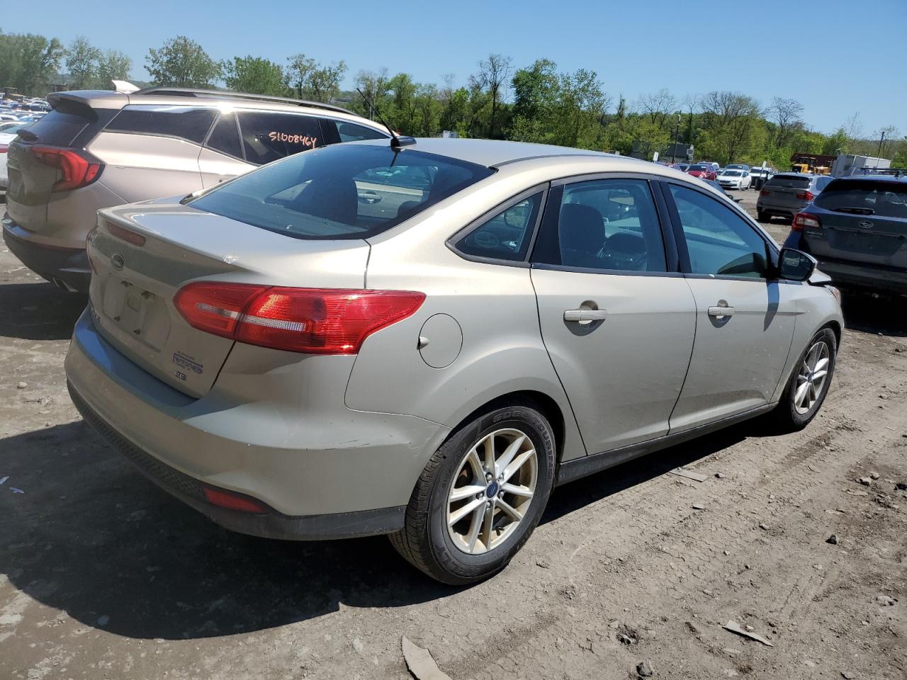 1FADP3F27FL267236 2015 Ford Focus Se