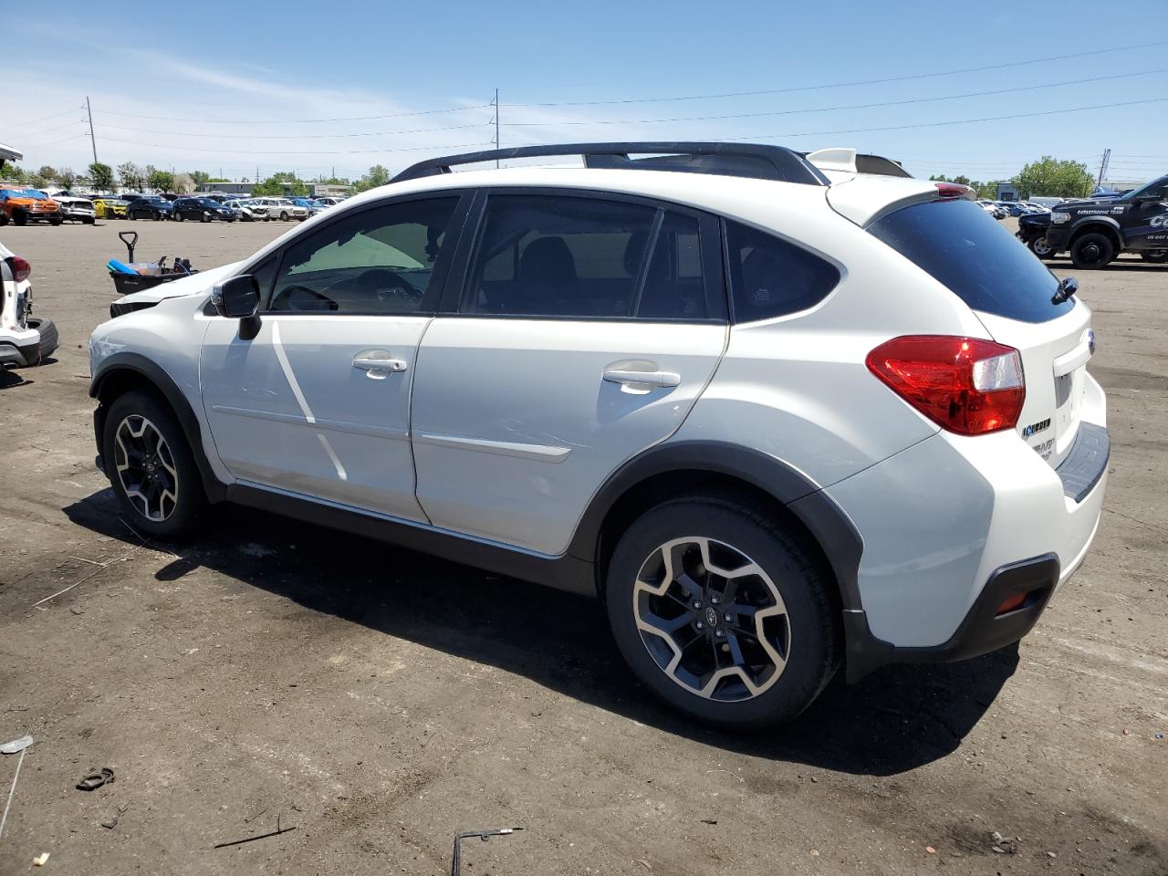 2016 Subaru Crosstrek Limited vin: JF2GPANC9G8252670