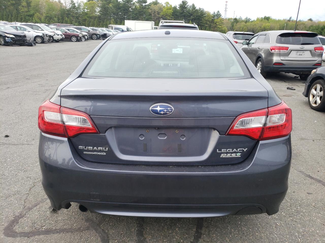 2015 Subaru Legacy 2.5I Premium vin: 4S3BNAC60F3055281