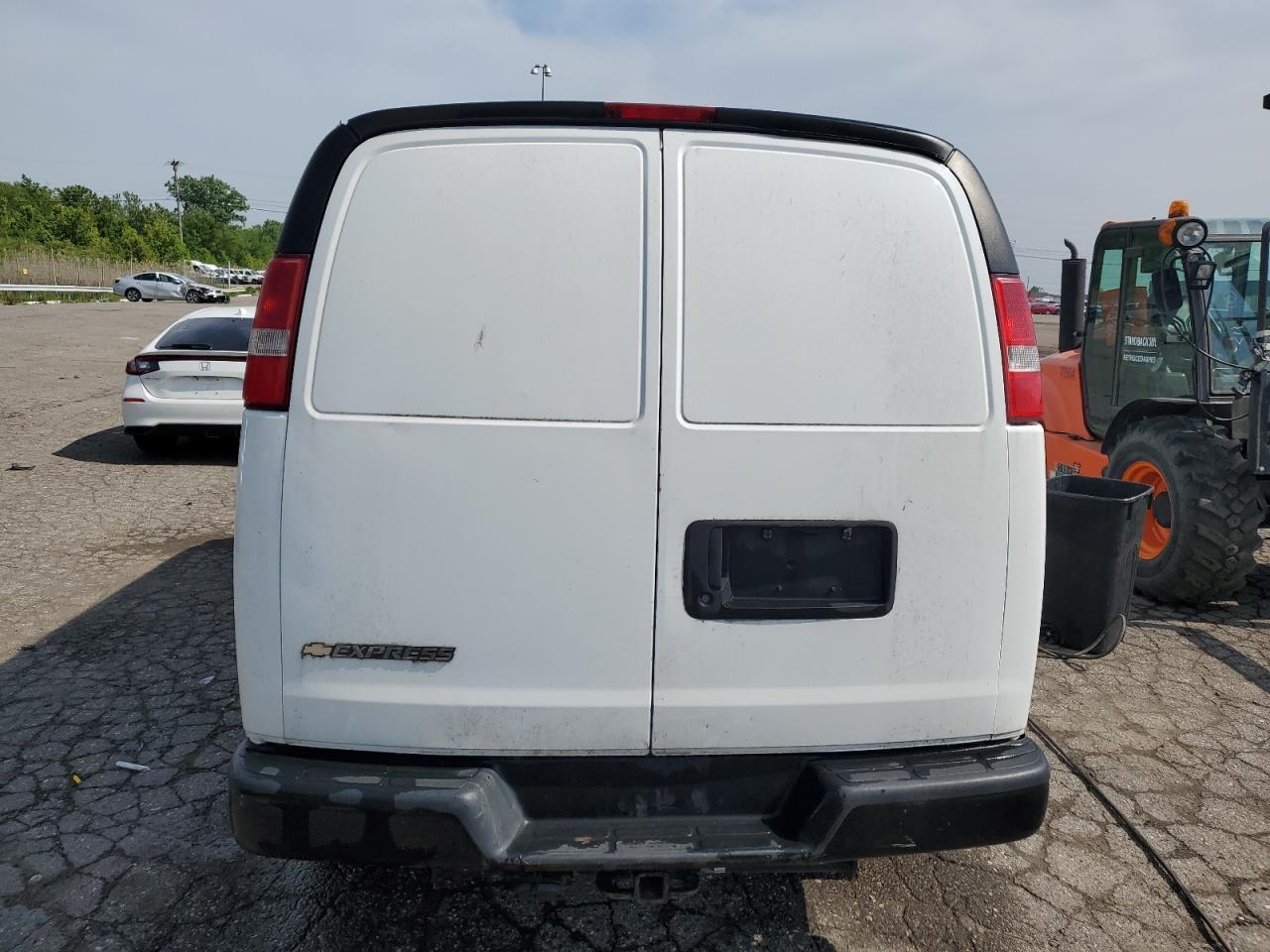 1GCZGGFG5H1108314 2017 Chevrolet Express G3500