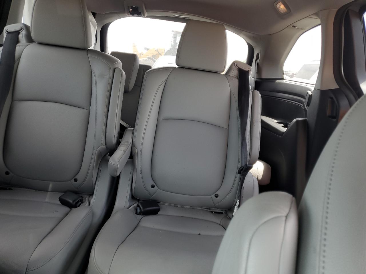 2019 Honda Odyssey Exl vin: 5FNRL6H71KB127458