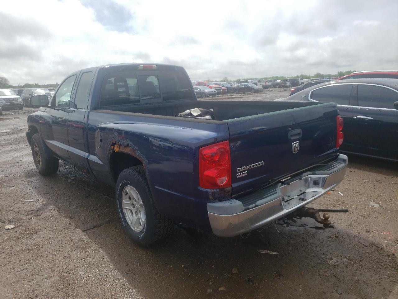 Lot #2895532404 2005 DODGE DAKOTA SLT