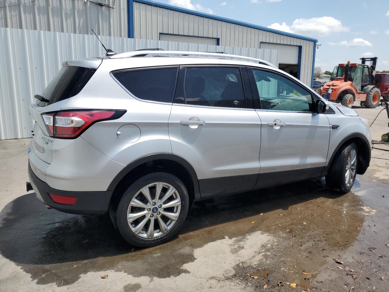 1FMCU9J96JUC45247 2018 Ford Escape Titanium