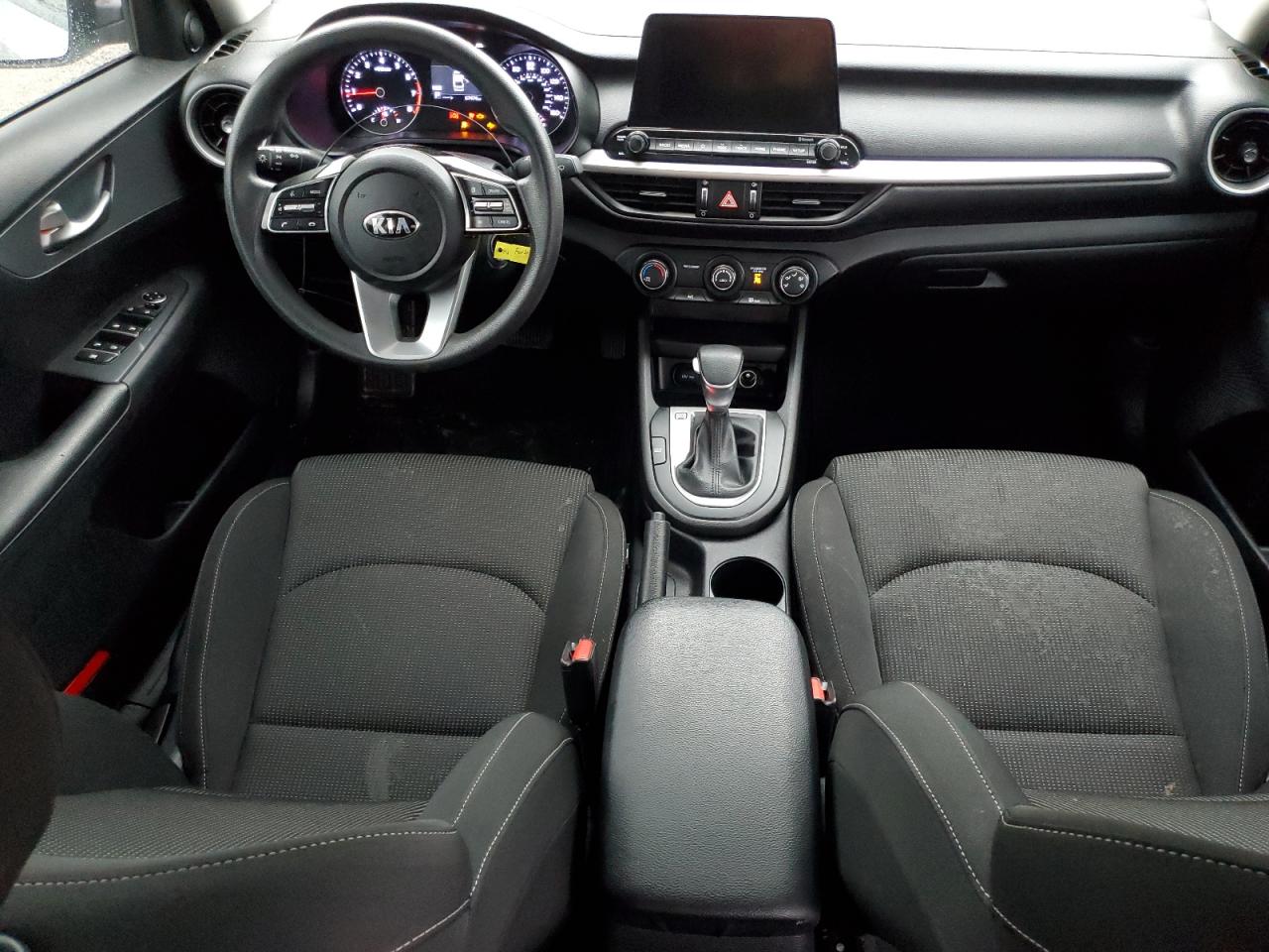 3KPF24AD2ME352099 2021 Kia Forte Fe