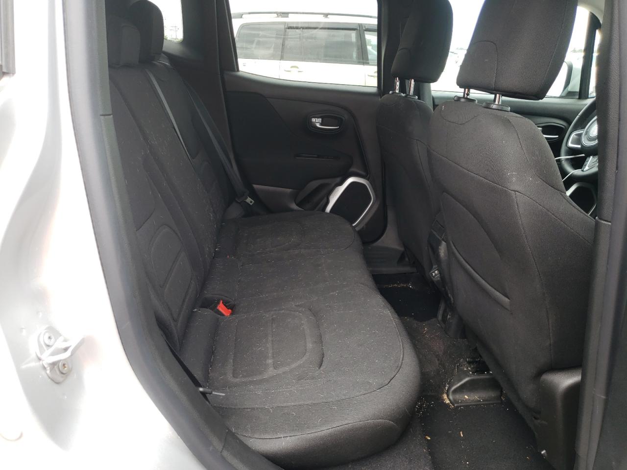 ZACCJABB6JPJ70905 2018 Jeep Renegade Latitude