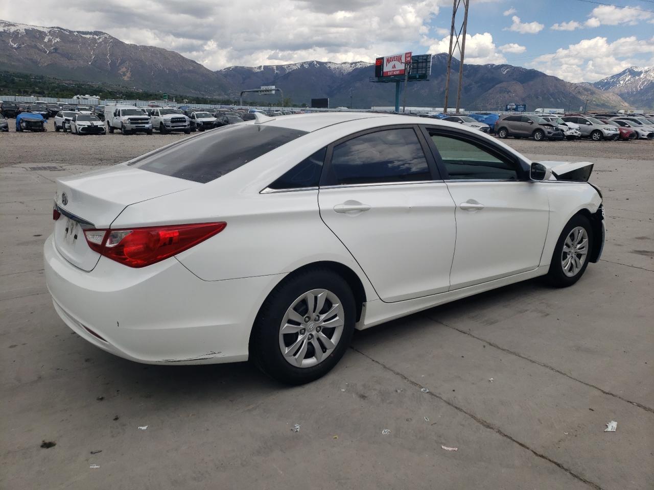 5NPEB4ACXBH165639 2011 Hyundai Sonata Gls