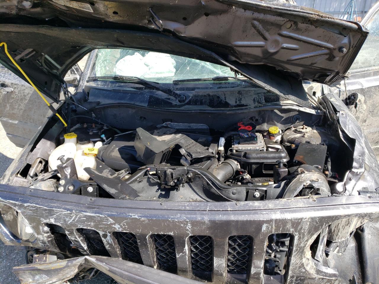 1C4NJRFB1FD148076 2015 Jeep Patriot Latitude