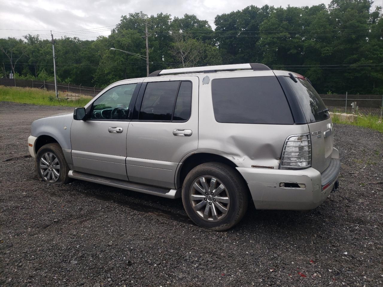 4M2EU48886UJ13962 2006 Mercury Mountaineer Premier