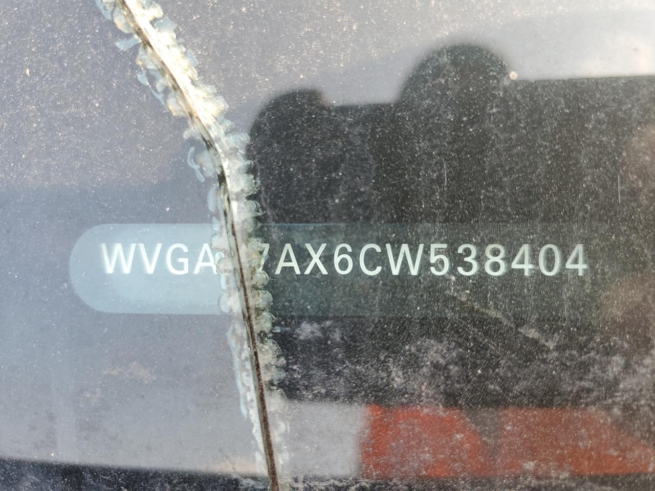 WVGAV7AX6CW538404 2012 Volkswagen Tiguan S