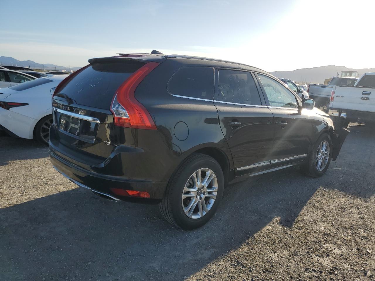 YV426MDB8F2597595 2015 Volvo Xc60 T5 Premier