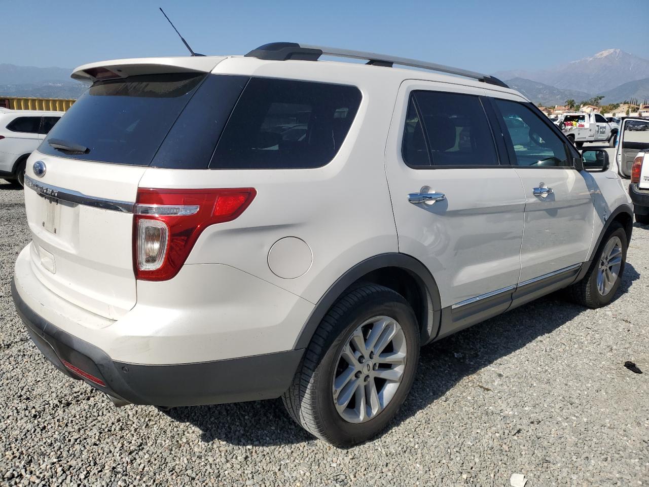 1FM5K7D86DGB07054 2013 Ford Explorer Xlt