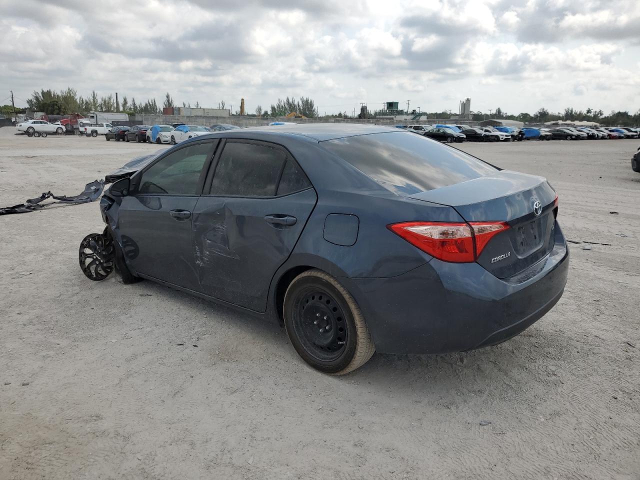 5YFBURHE3JP799023 2018 Toyota Corolla L