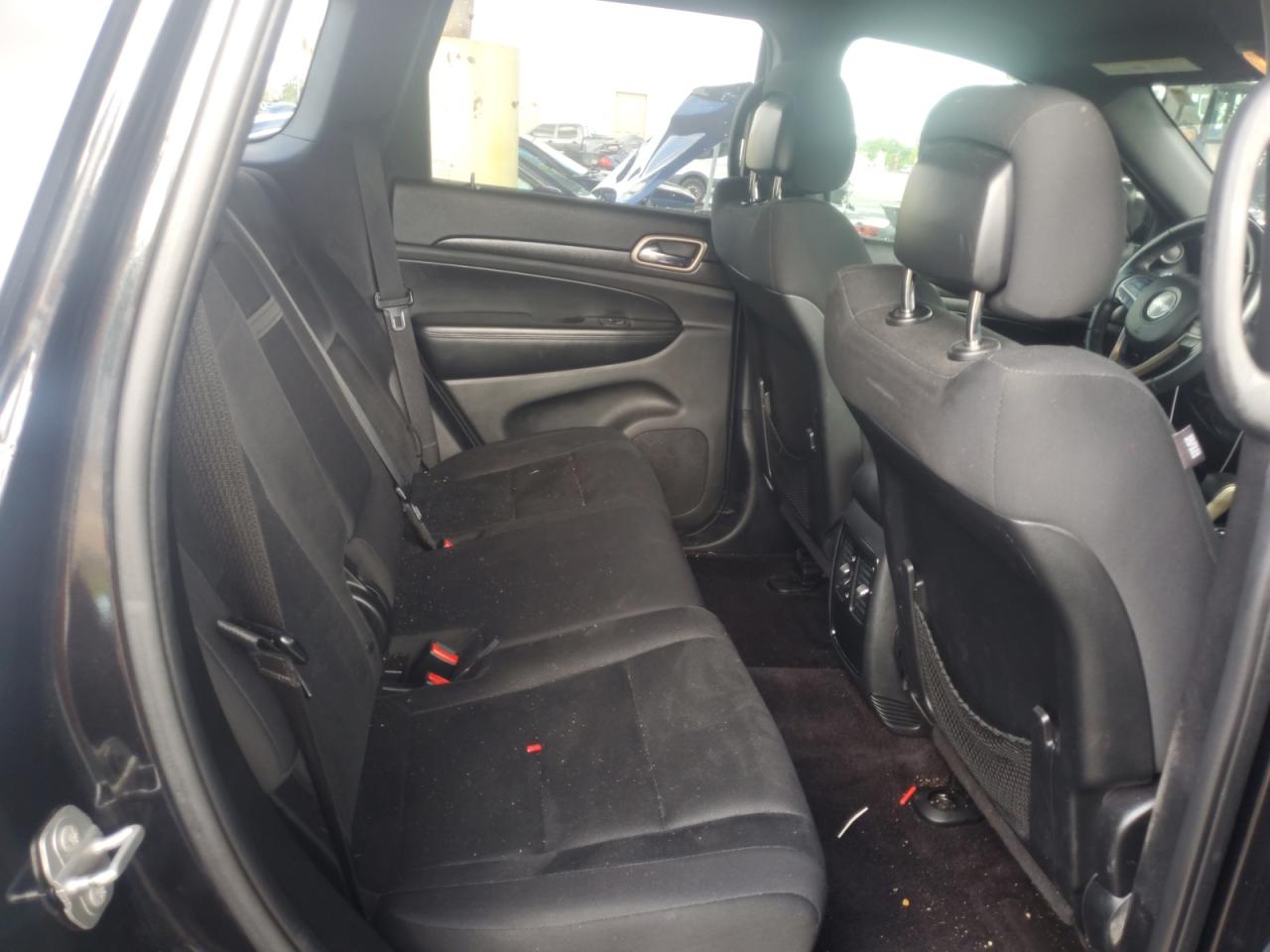 1C4RJFAG2GC342108 2016 Jeep Grand Cherokee Laredo