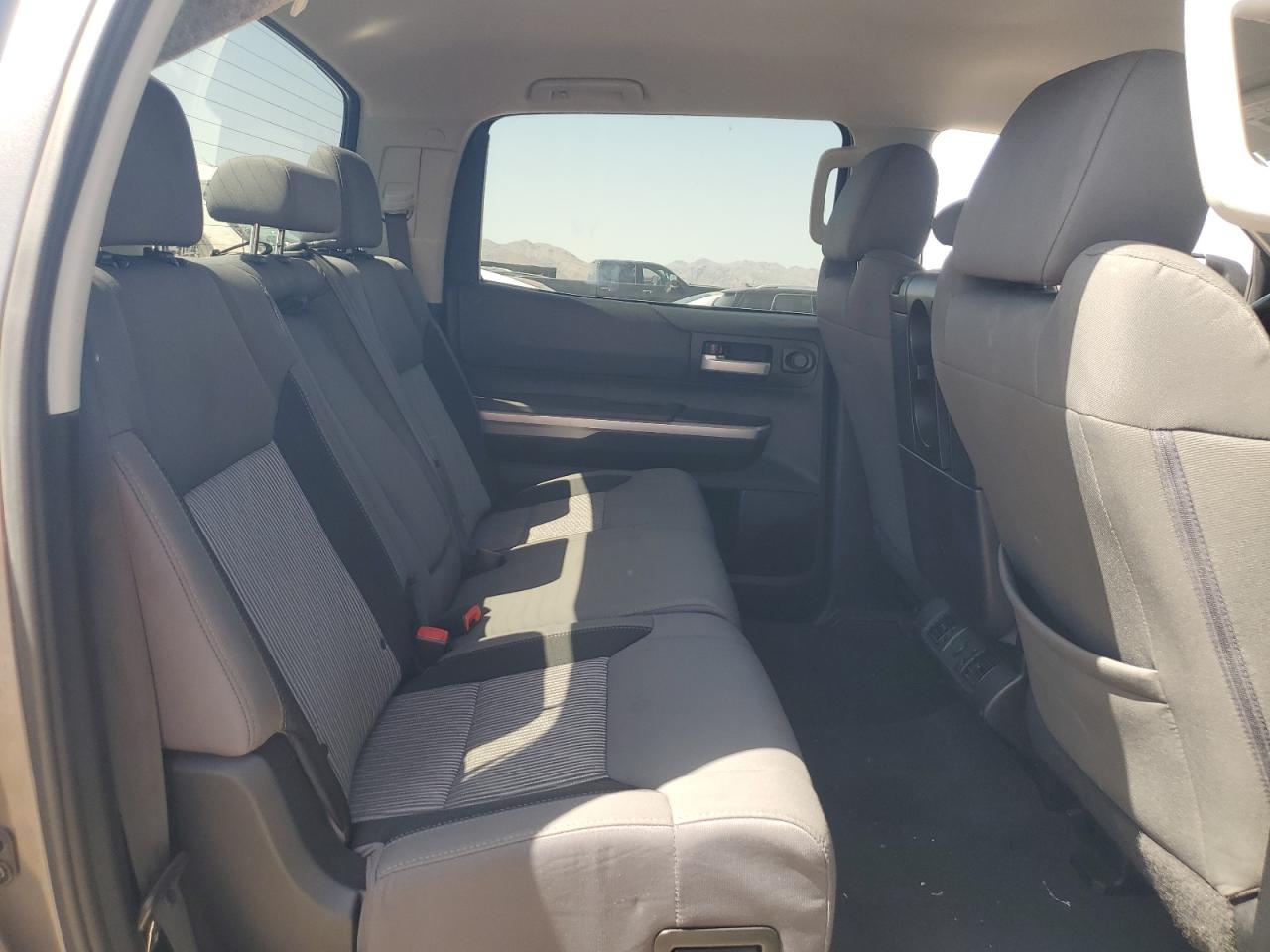 5TFEY5F12FX179802 2015 Toyota Tundra Crewmax Sr5