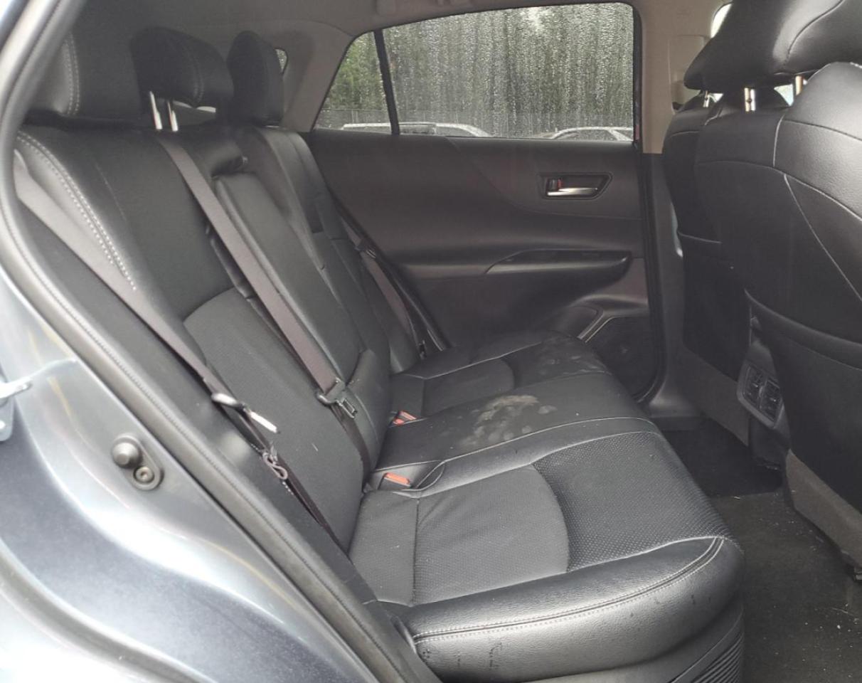 JTEAAAAH4NJ089760 2022 Toyota Venza Le