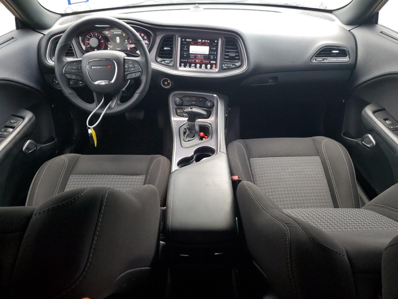 2C3CDZAG2GH358762 2016 Dodge Challenger Sxt