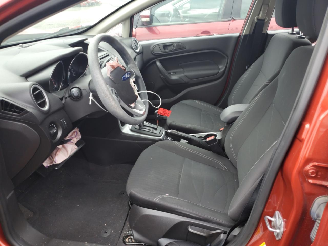 3FADP4BJ5KM163338 2019 Ford Fiesta Se