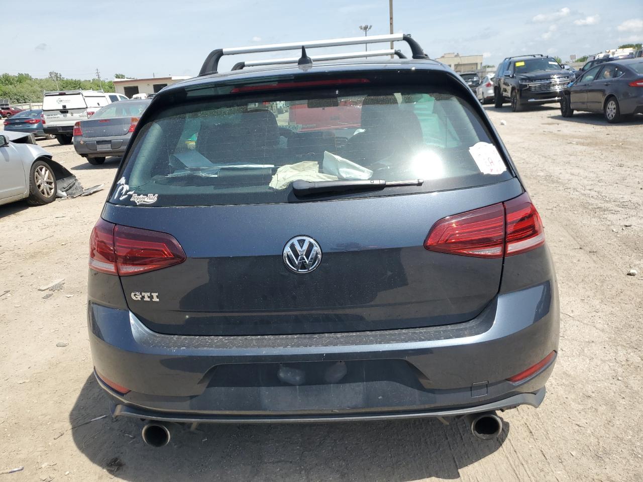 3VW547AU4JM290548 2018 Volkswagen Gti S