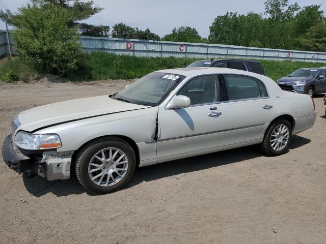 2004 Lincoln Town Car Ultimate VIN: 1LNHM83W64Y685517 Lot: 55272984