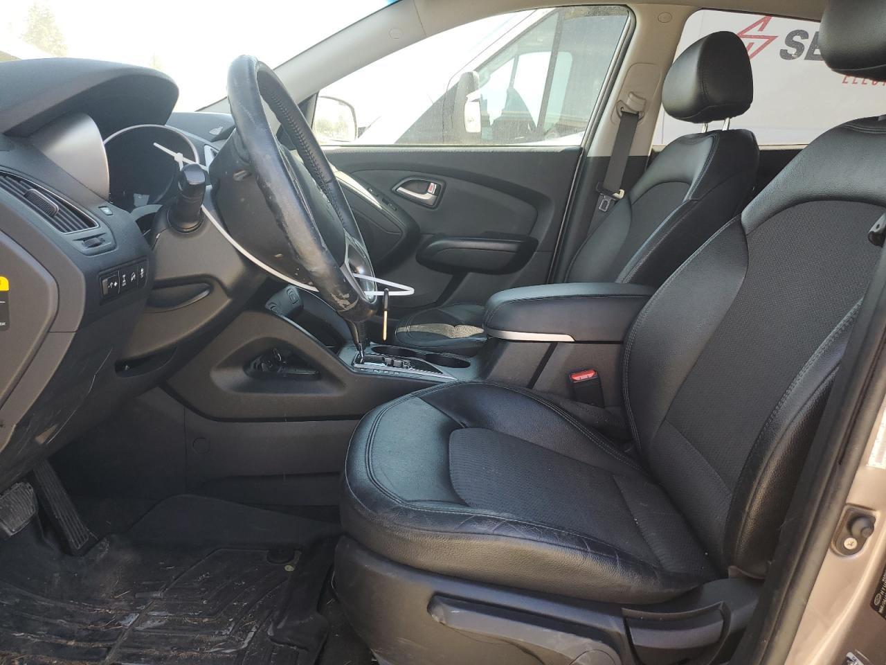 KM8JUCAC1CU492582 2012 Hyundai Tucson Gls