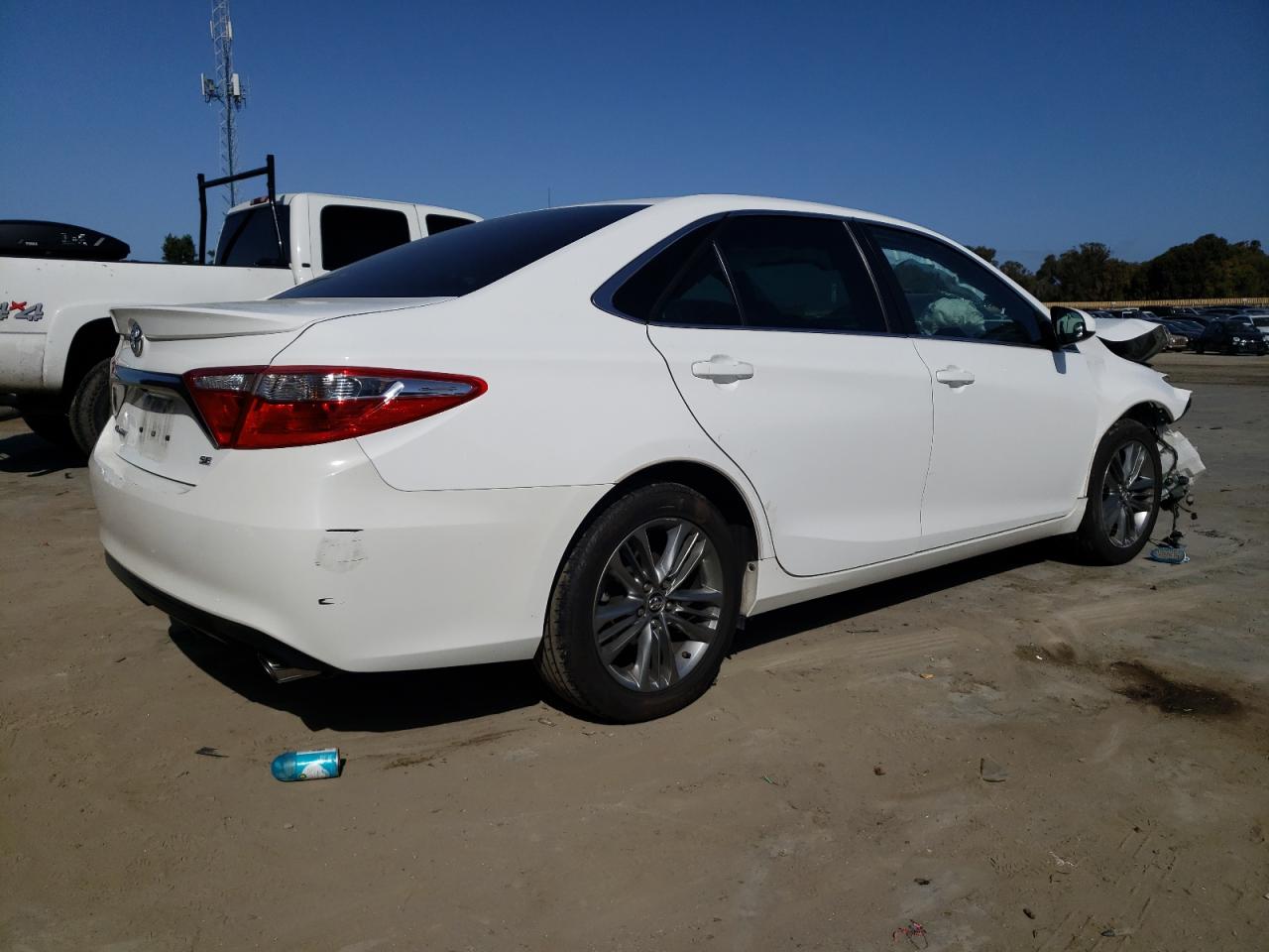 4T1BF1FK9HU418028 2017 Toyota Camry Le