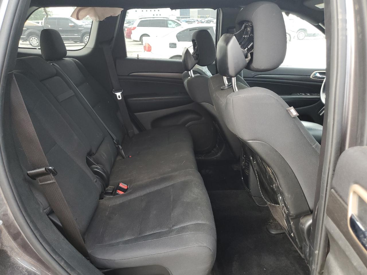 1C4RJFAG1FC904983 2015 Jeep Grand Cherokee Laredo