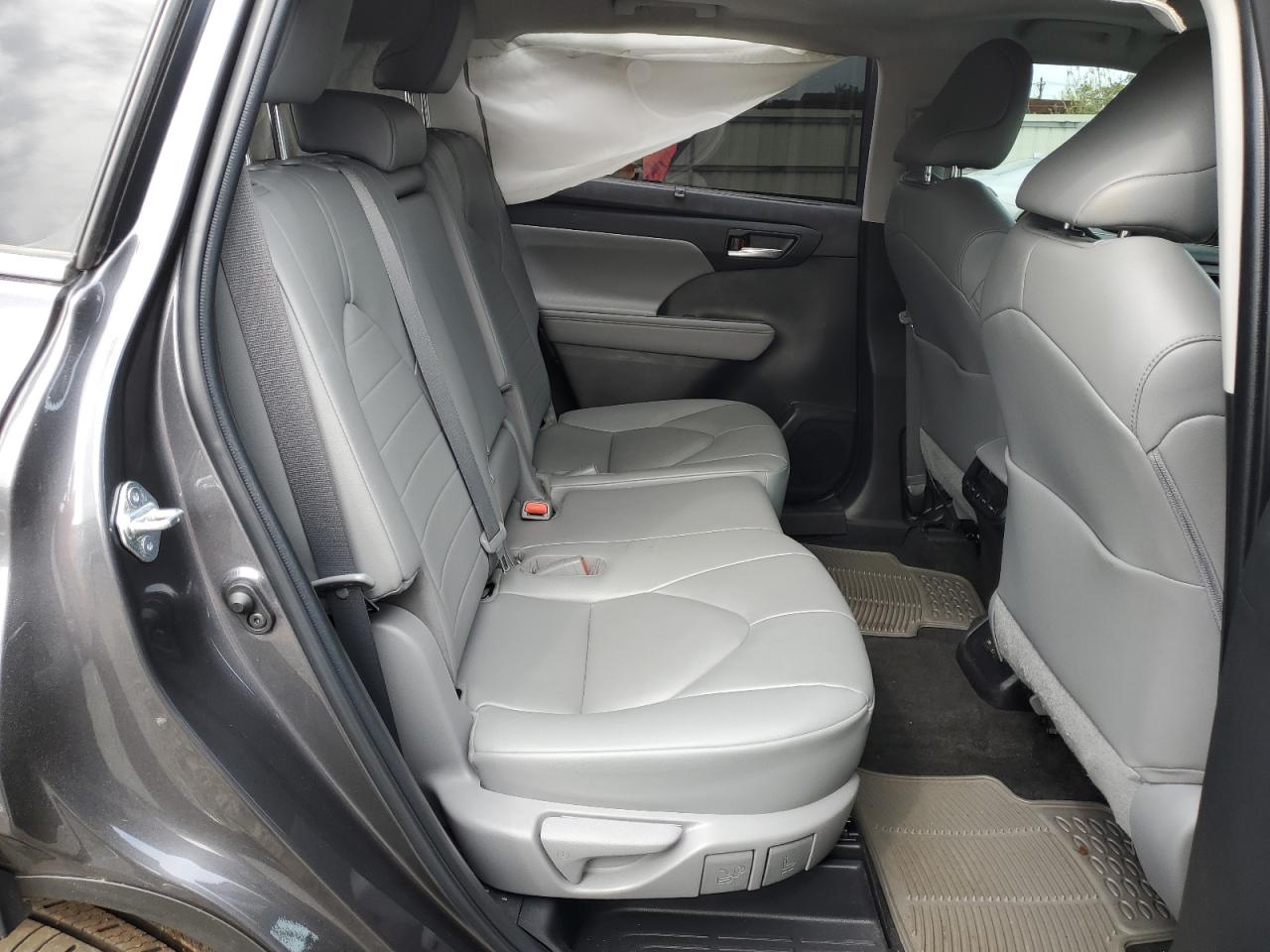 5TDKDRBH3PS012705 2023 Toyota Highlander L