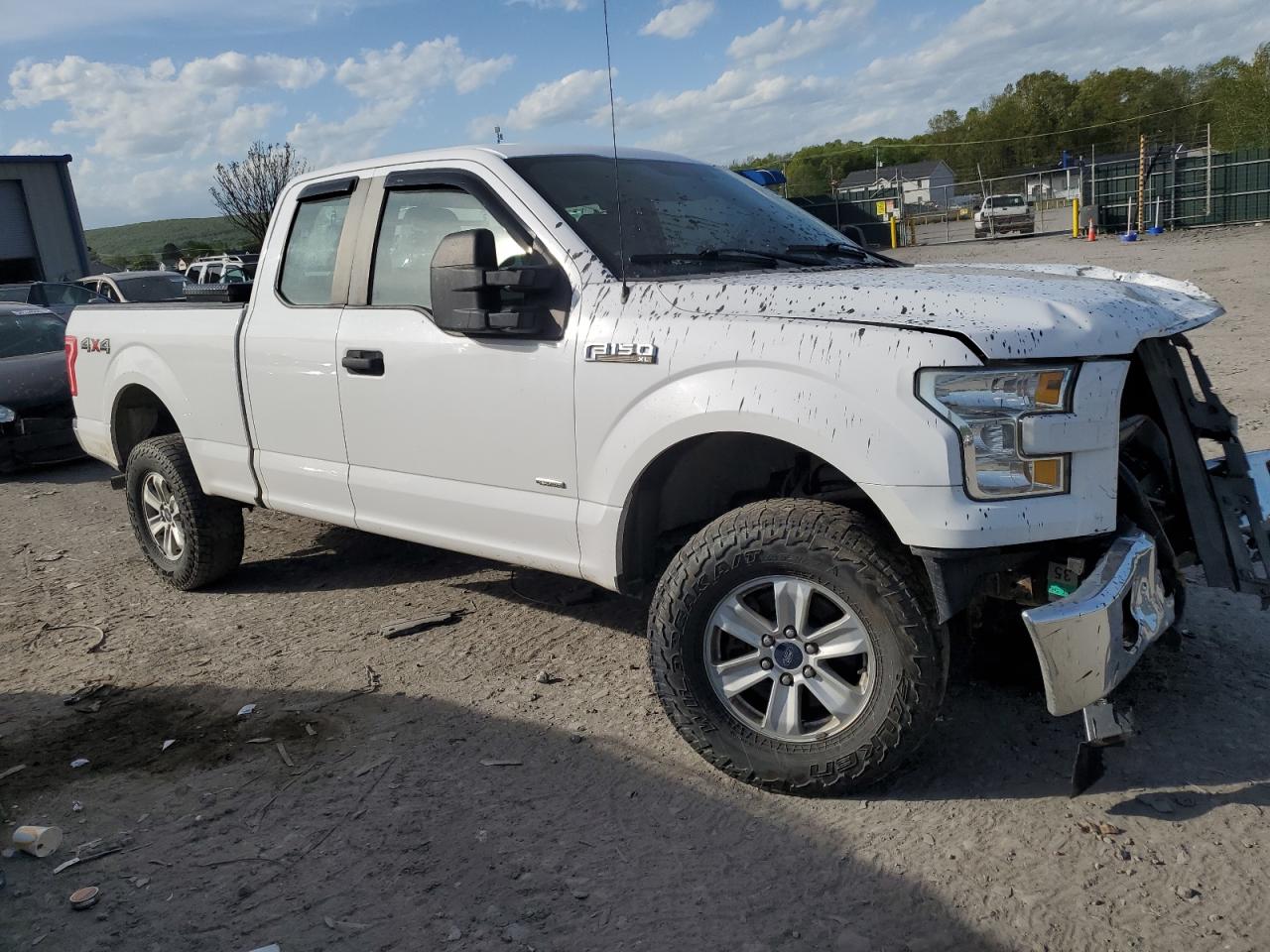 2015 Ford F150 Super Cab vin: 1FTEX1EP7FKF19525