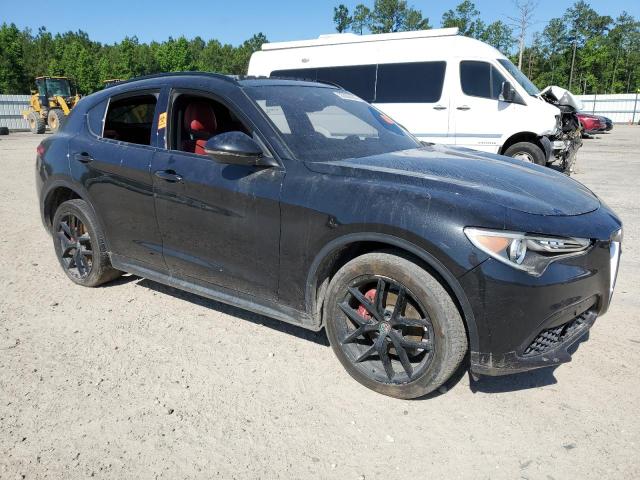 VIN ZASFAKNN9J7B99489 2018 ALFA ROMEO STELVIO no.4