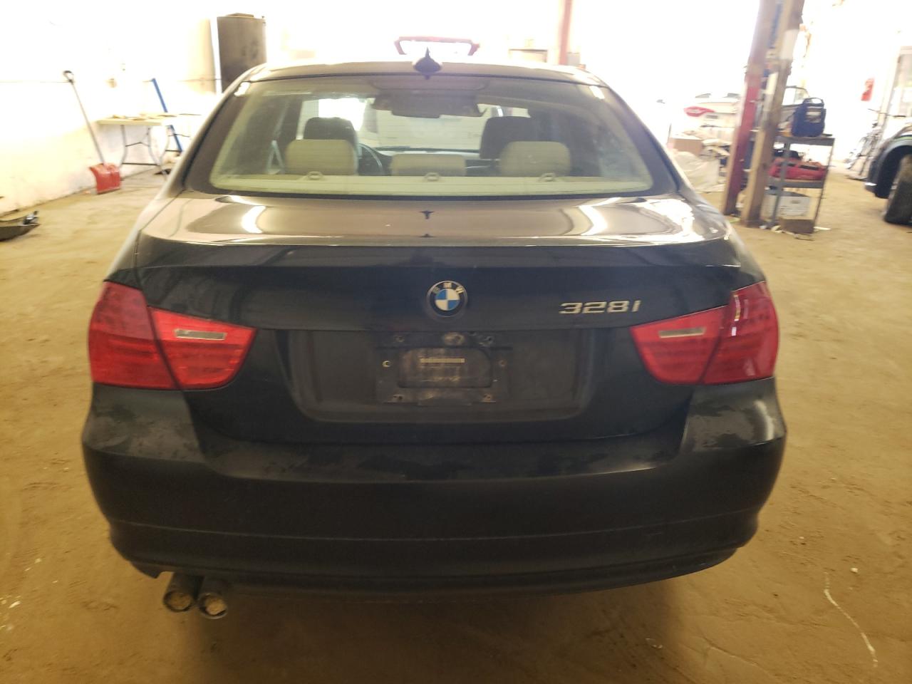 WBAPK7C52AA459760 2010 BMW 328 Xi