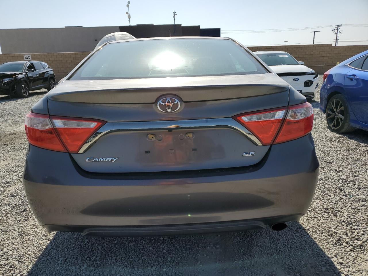 4T1BF1FK1FU060355 2015 Toyota Camry Le