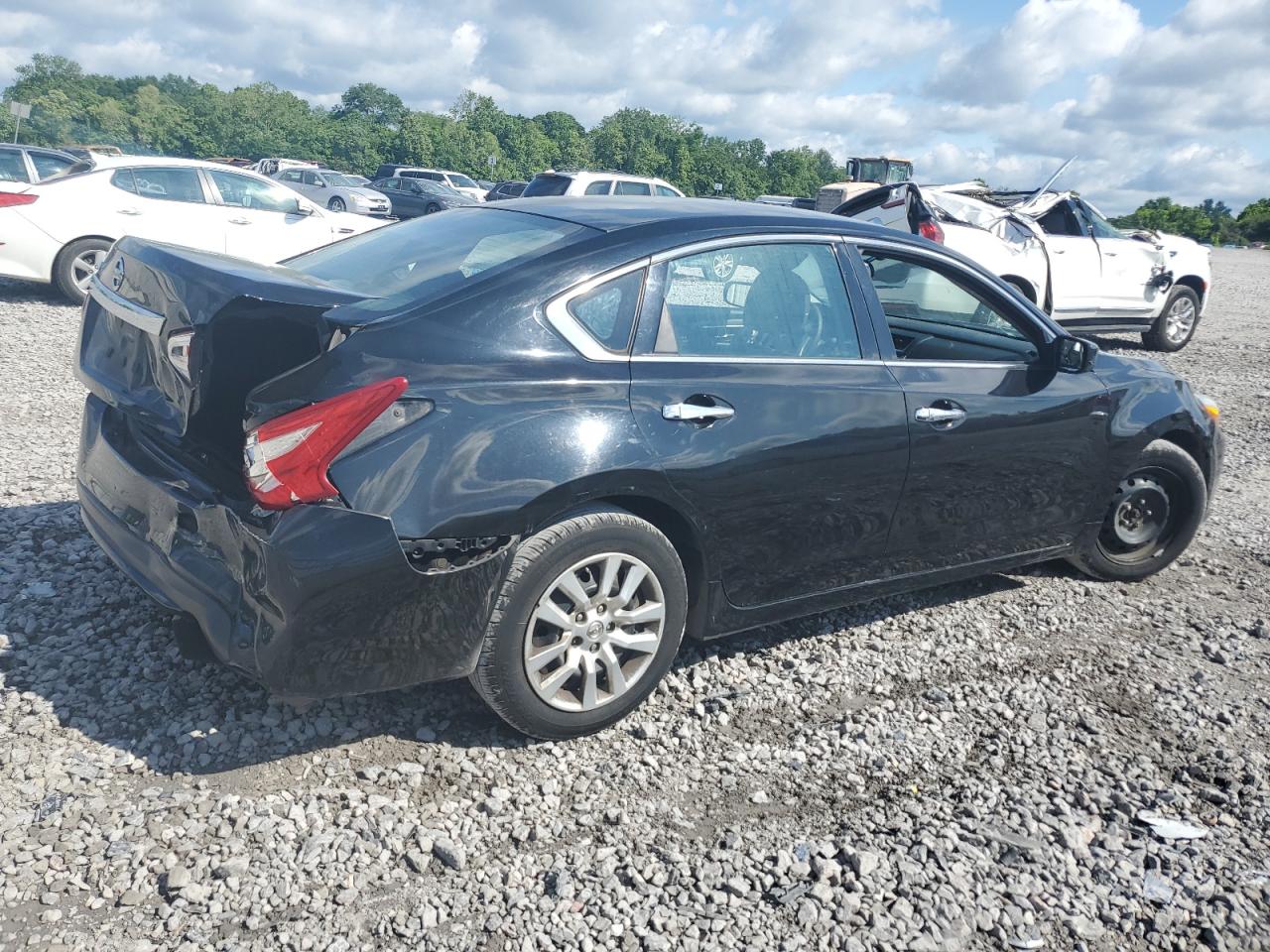 1N4AL3AP2GN336888 2016 Nissan Altima 2.5